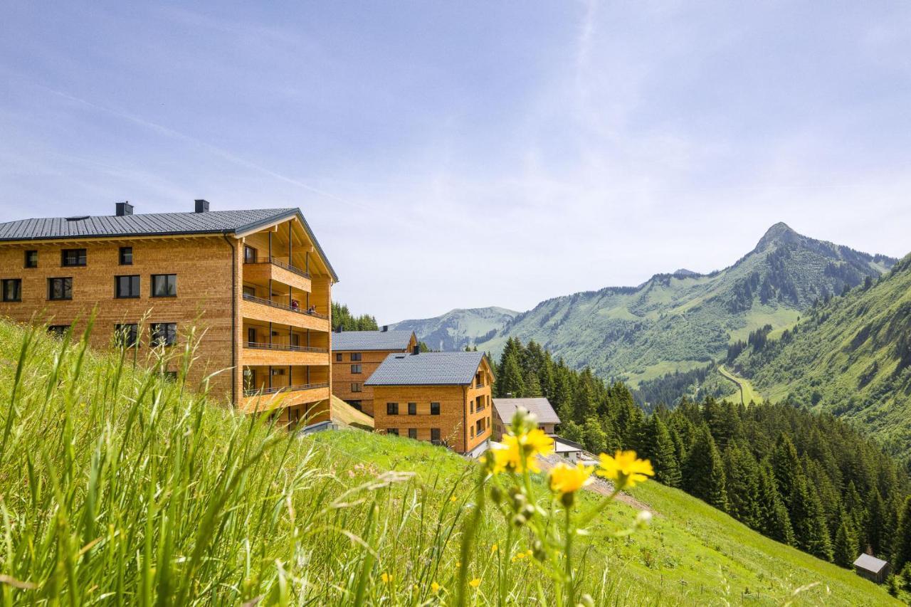 Alpenstolz Damuels Haus 3 - Stilvoll Urlauben In Den Bergen Apartment ภายนอก รูปภาพ
